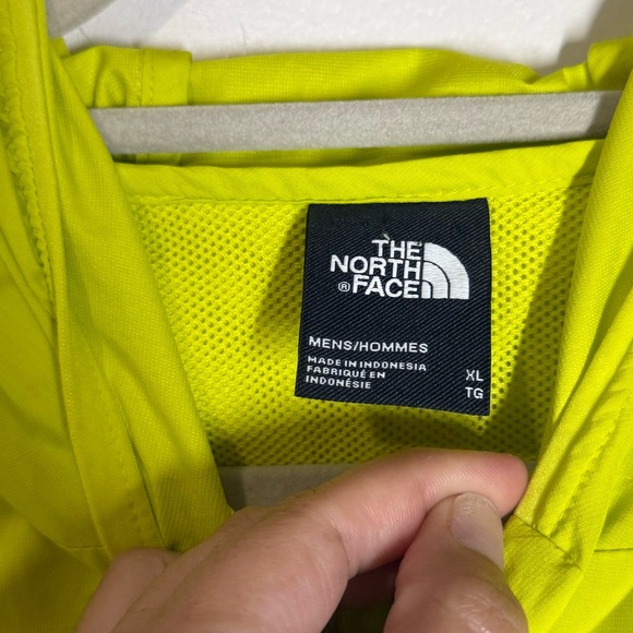 The North Face Men's Flyweight Jacket - Picture 4 of 8
